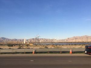 風力発電と太陽光発電 in Palm Springs 