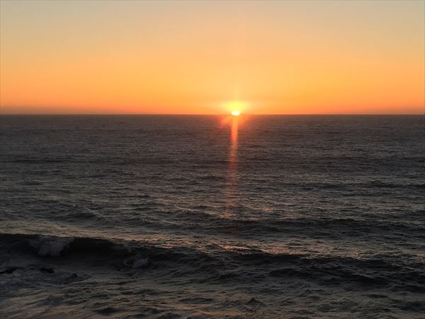 太平洋に沈む夕日（LA）